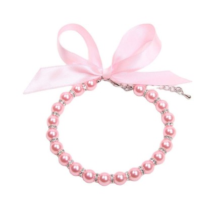 Bow-embellished pearl pet collar